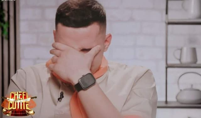  Tatăl Său Grav Bolnav, Probabil Ultimele Ore Din Viață