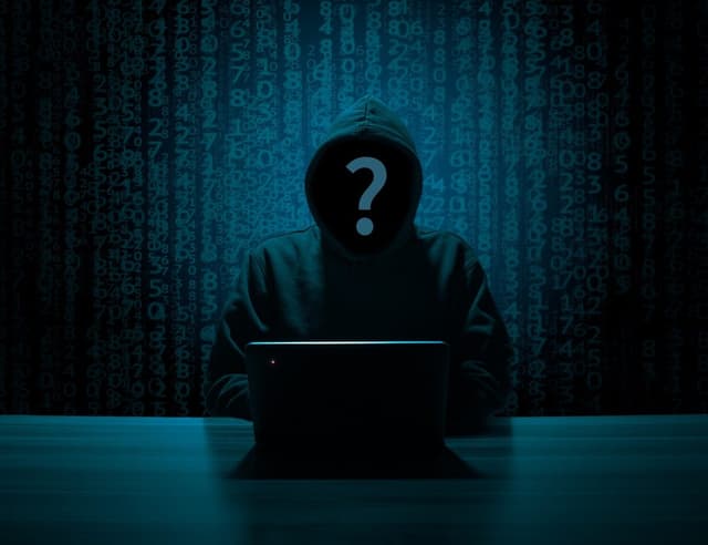  Cum rămâi fără niciun ban în cont. Ferește-te de capcanele hackerilor!