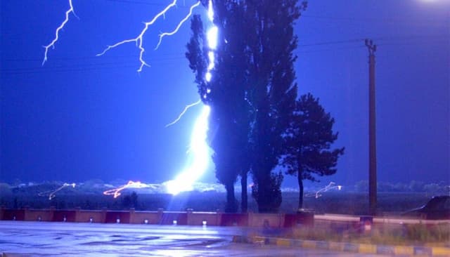  Începând cu 25 mai, vremea se înrăutățește serios în România! Află cele mai recente detalii meteo!