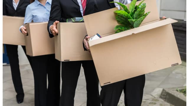  Concedierea a 150.000 de bugetari – Planul economiștilor pentru redresarea finanțelor publice ale României