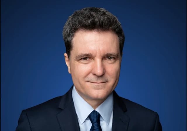  Seriozitatea, cheia succesului pentru România!