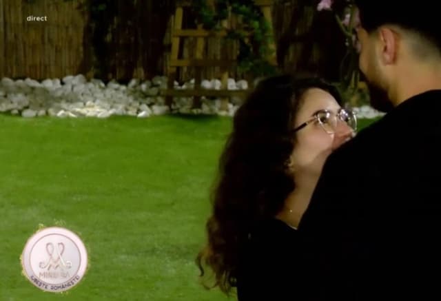 Liliana și Teo, un Ultim Dans Romantic după Ce au Încheiat Cunoașterea, Aproape de Un Sărut în Seara Magiei