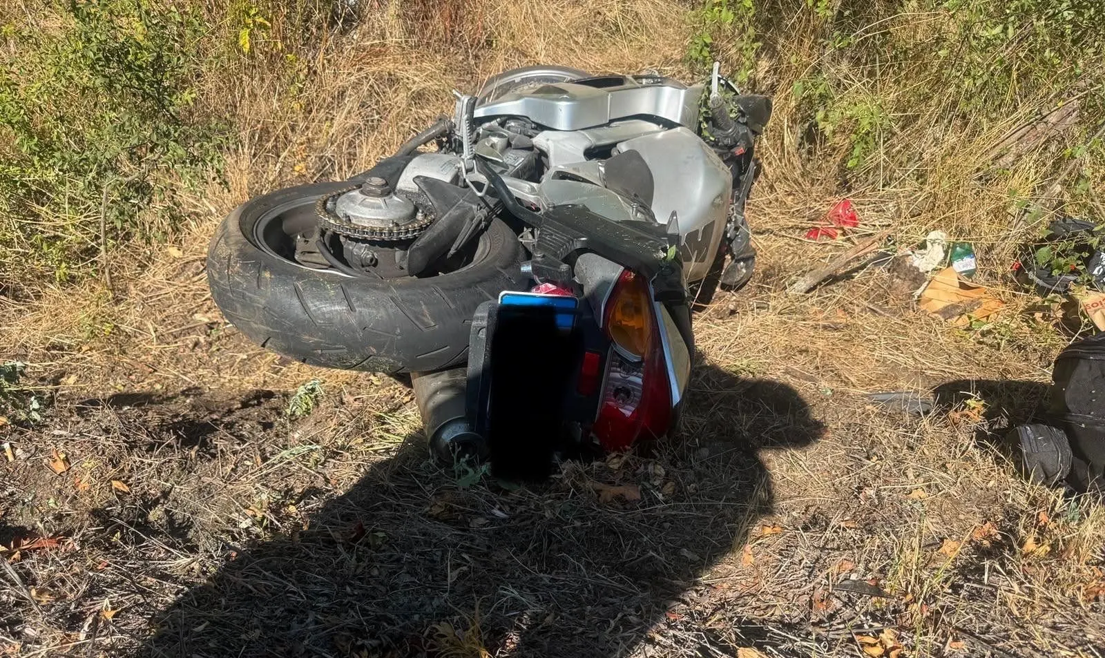 Burjuc, DN 7: coliziune cu motociclete — patru oameni la spital