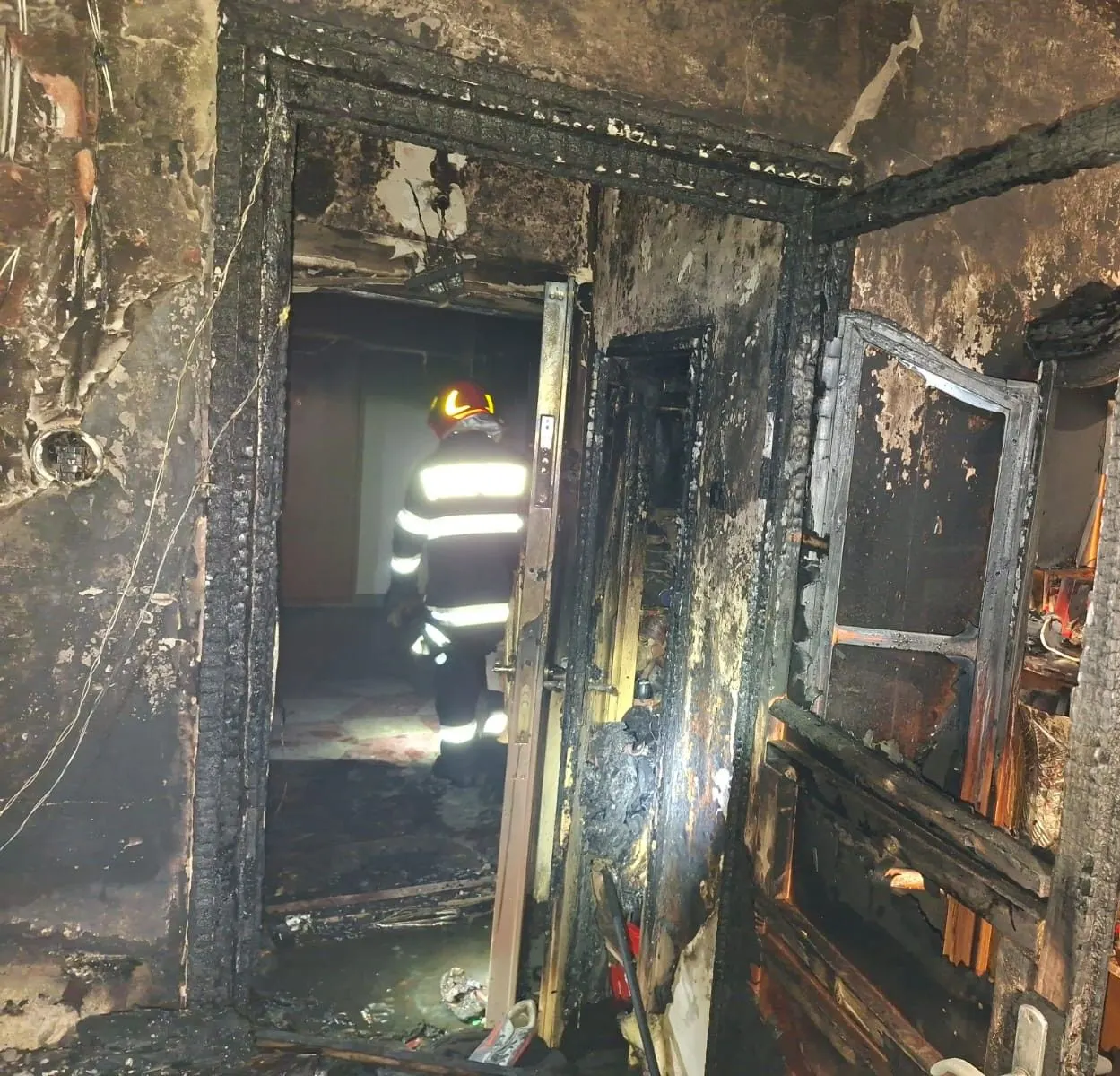 Foc pe Averescu, Oradea: bărbat de 83 de ani, decedat în apartament